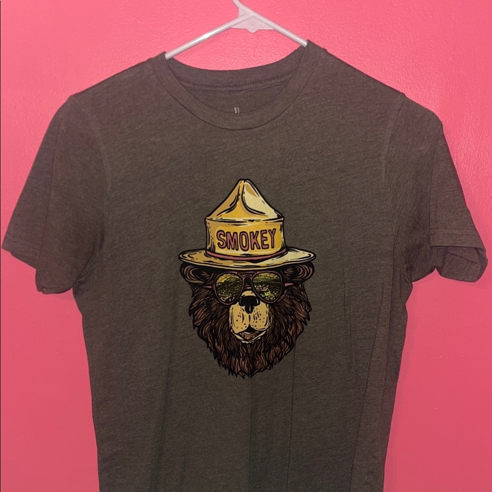 Smokey Bear Graphic T-Shirt - Brown